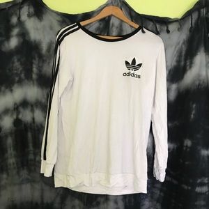 🌻 ✨NWOT✨ Embroidered Adidas Long Sleeve